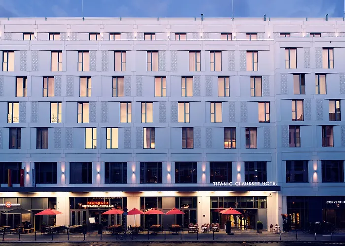 Hotel Titanic Chaussee 4*
