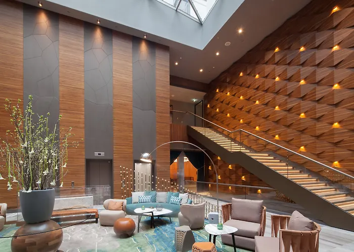 Hotel Titanic Chaussee 4*