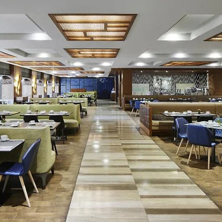 Titanic Chaussee 4* 베를린