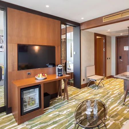 Titanic Chaussee 4*