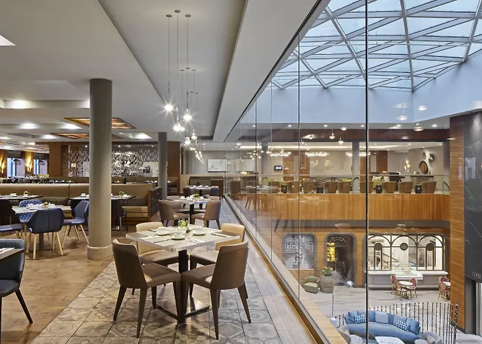 Otel Titanic Chaussee 4*